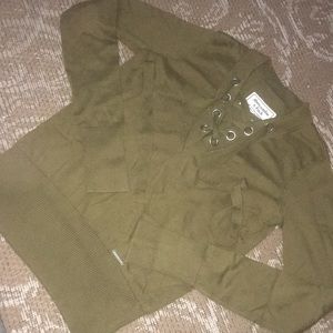 Shirt sweater fall comfy warm material stretchy never used